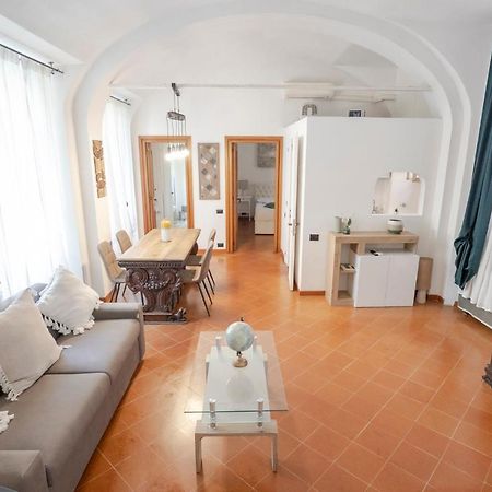 Home D'Elite Trevi Fountain Рим Екстер'єр фото