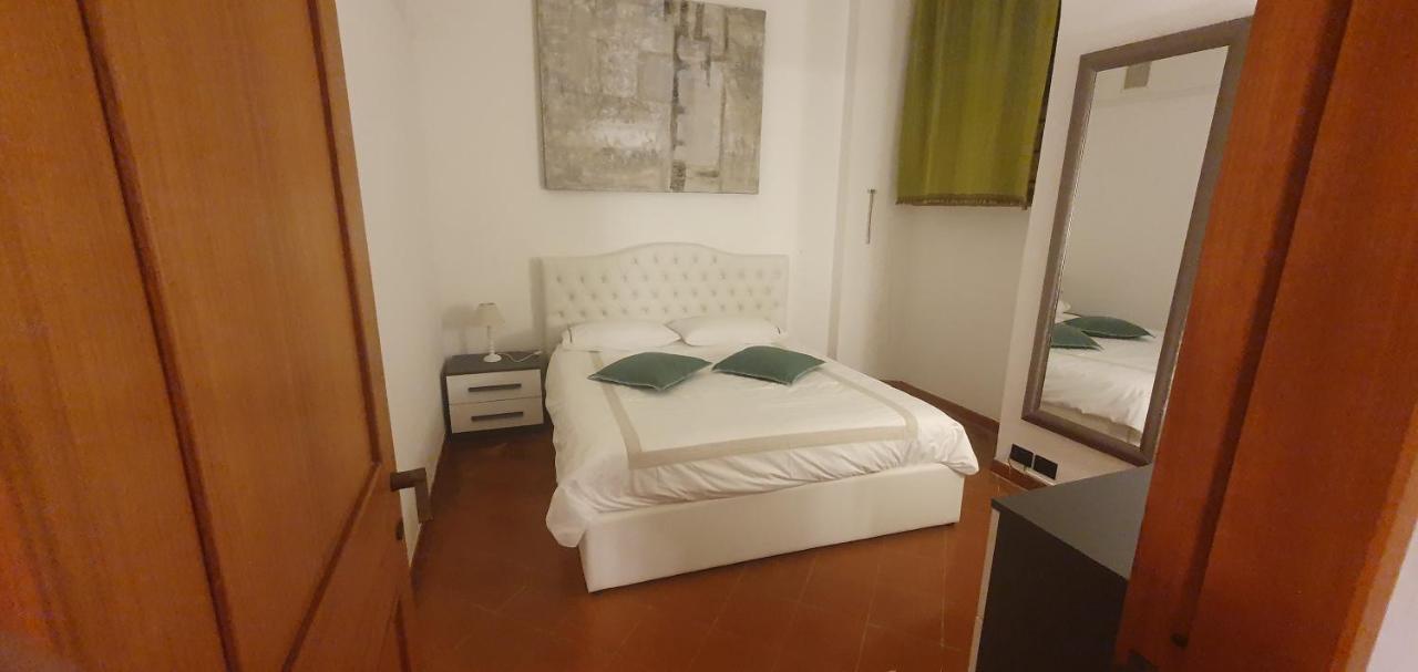 Home D'Elite Trevi Fountain Рим Екстер'єр фото
