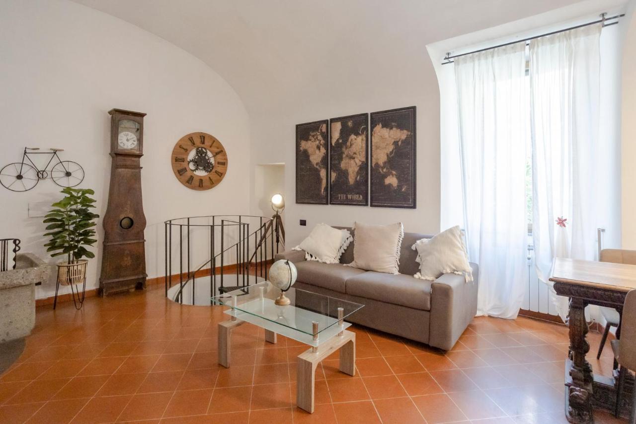 Home D'Elite Trevi Fountain Рим Екстер'єр фото