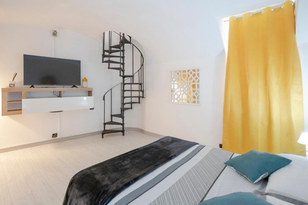 Home D'Elite Trevi Fountain Рим Екстер'єр фото